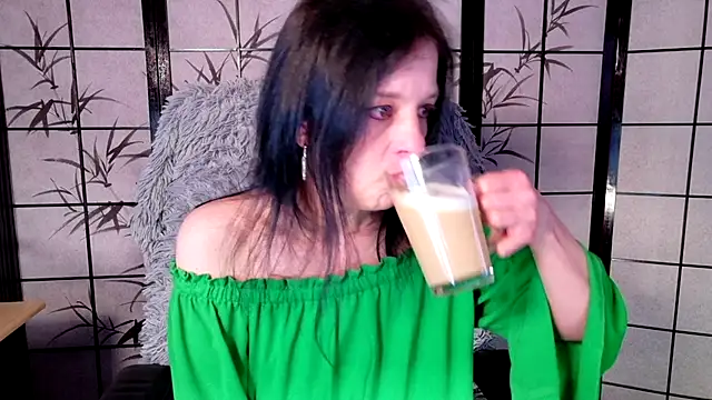  Sweetlonglips  online show from May 7, 6:41 am