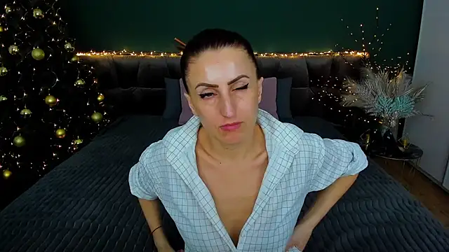 Rebecca Diamond online show from January 14, 1:49 pm