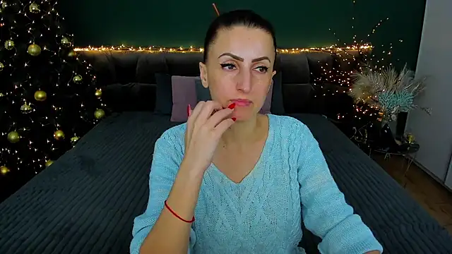 Rebecca Diamond online show from January 19, 9:44 am