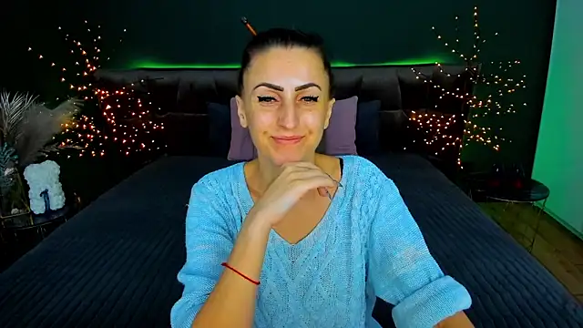 Rebecca Diamond online show from November 20, 6:35 am