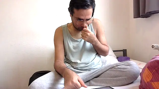 Snapshot of Azad64 chatting on March 30, 3:13 pm Azad64 online show from March 30, 3:13 pm