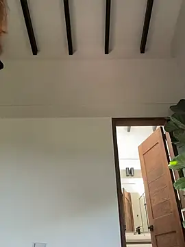 Snapshot of curchez_ chatting on February 7, 7:39 pm curchez online show from February 7, 7:39 pm