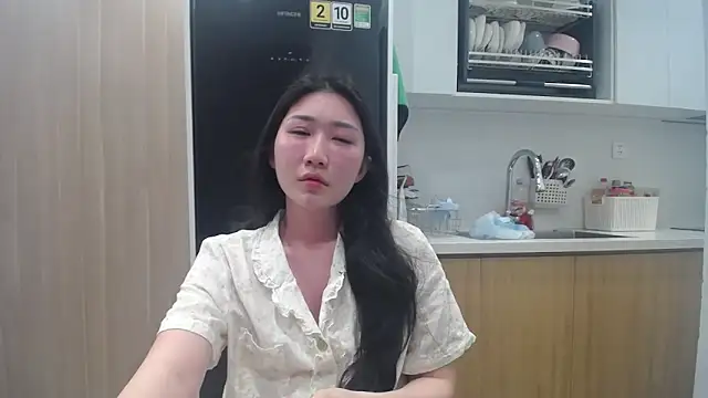 Asiagirll online show from May 2, 2:33 pm