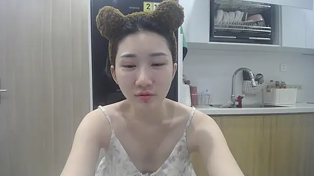 Asiagirll online show from May 18, 4:13 pm