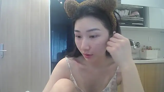 Asiagirll online show from May 19, 1:56 am