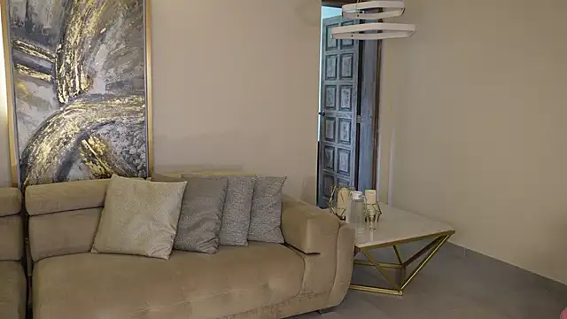 Snapshot of AbellaCroft chatting on March 4, 1:17 pm AbellaCroft online show from March 4, 1:17 pm