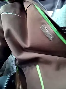 Rolandxxxr online show from December 5, 1:38 pm