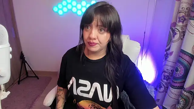 sophia grants online show from October 29, 6:04 am