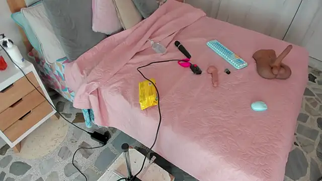 elena mature online show from October 21, 7:25 pm