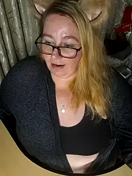 Iceprincess2bad4u online show from November 3, 6:09 pm