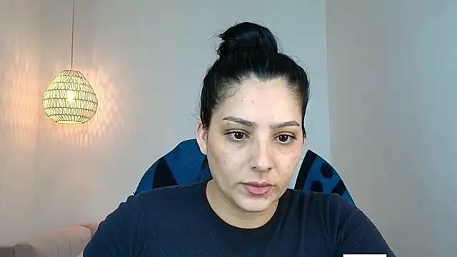 YummyAnna  online show from April 13, 2:22 pm