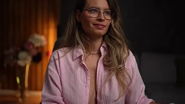 BrandyWhite online show from October 27, 4:38 am