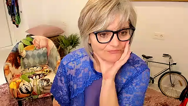 Milf-Ella online show from January 31, 2:39 pm
