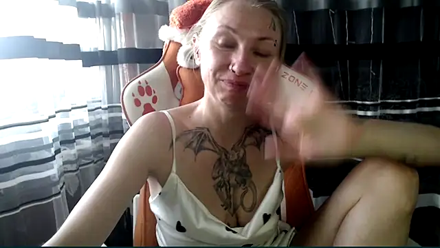 cold lollipop online show from May 12, 6:43 am