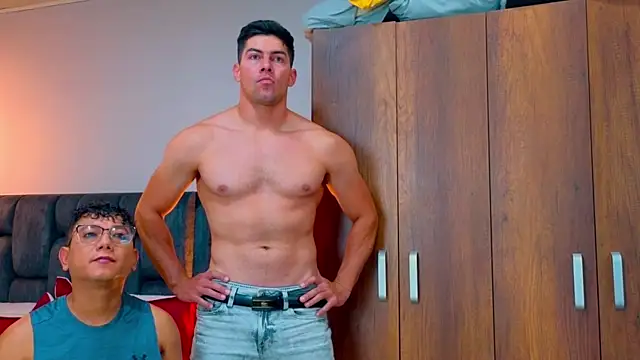 FelipeAndMarcello3 online show from December 13, 7:53 pm