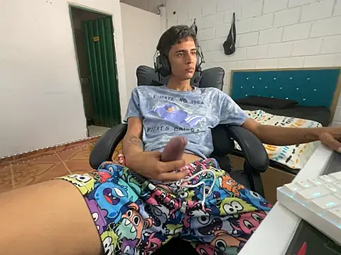 Max TheHorseDick online show from March 10, 8:56 pm