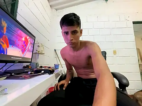 Max TheHorseDick online show from October 4, 2:42 am