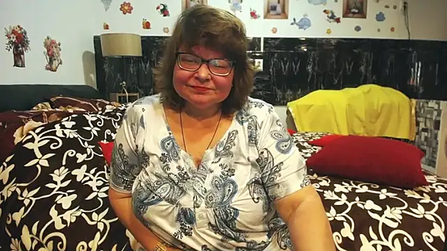 SweetMommaX online show from March 15, 2:12 pm