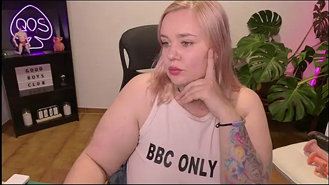 MargotGrey online show from July 5, 10:44 am