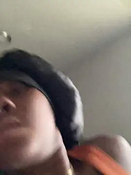 Snapshot of Foreignthababyy chatting on October 20, 7:58 pm Foreignthababyy online show from October 20, 7:58 pm