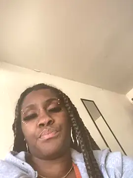 Snapshot of Foreignthababyy chatting on December 2, 6:58 pm Foreignthababyy online show from December 2, 6:58 pm