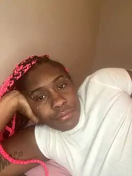 Snapshot of Foreignthababyy chatting on January 16, 9:13 am Foreignthababyy online show from January 16, 9:13 am