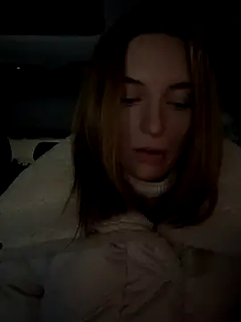 Snapshot of -AngelAri- chatting on December 5, 9:06 pm -AngelAri- online show from December 5, 9:06 pm