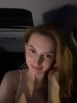 Snapshot of -AngelAri- chatting on January 26, 12:05 am -AngelAri- online show from January 26, 12:05 am
