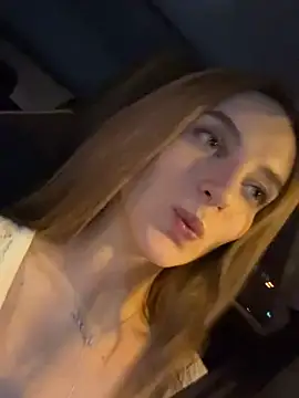 Snapshot of -AngelAri- chatting on February 9, 6:16 pm -AngelAri- online show from February 9, 6:16 pm
