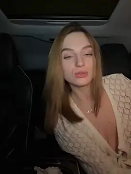 Snapshot of -AngelAri- chatting on February 9, 9:17 pm -AngelAri- online show from February 9, 9:17 pm