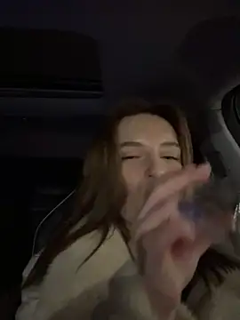 Snapshot of -AngelAri- chatting on February 19, 9:03 pm -AngelAri- online show from February 19, 9:03 pm