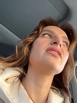 Snapshot of -AngelAri- chatting on February 20, 9:44 am -AngelAri- online show from February 20, 9:44 am