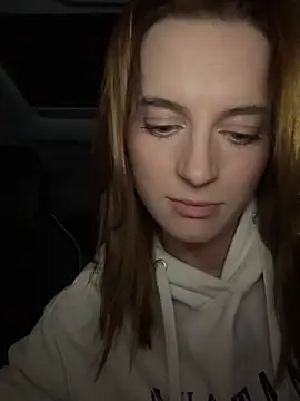 Snapshot of -AngelAri- chatting on February 25, 9:13 pm -AngelAri- online show from February 25, 9:13 pm