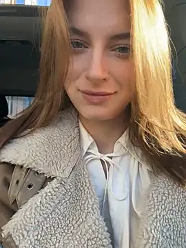 Snapshot of -AngelAri- chatting on March 9, 9:02 am -AngelAri- online show from March 9, 9:02 am