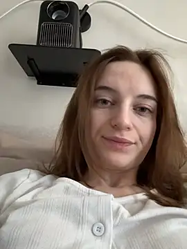 Snapshot of -AngelAri- chatting on March 15, 10:57 am -AngelAri- online show from March 15, 10:57 am