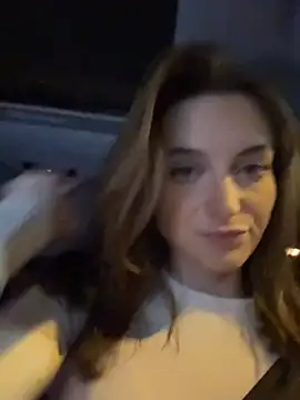 Snapshot of -AngelAri- chatting on March 15, 9:05 pm -AngelAri- online show from March 15, 9:05 pm