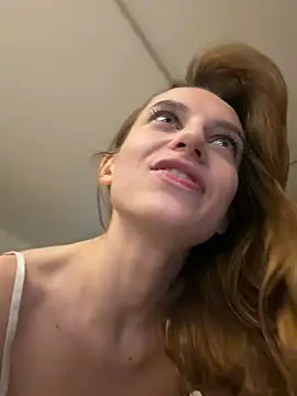 Snapshot of -AngelAri- chatting on February 15, 9:11 pm -AngelAri- online show from February 15, 9:11 pm