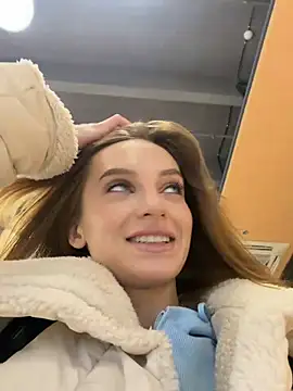 Snapshot of -AngelAri- chatting on February 18, 6:15 pm -AngelAri- online show from February 18, 6:15 pm