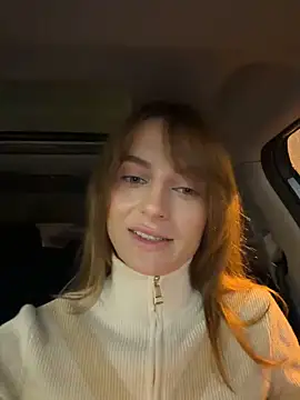 Snapshot of -AngelAri- chatting on March 4, 6:03 pm -AngelAri- online show from March 4, 6:03 pm