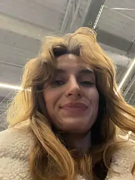 Snapshot of -AngelAri- chatting on March 15, 6:03 pm -AngelAri- online show from March 15, 6:03 pm