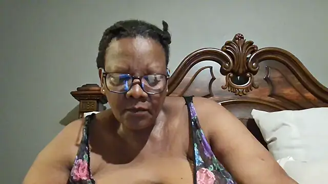 SEXYBOOBSNASS online show from January 17, 3:01 am