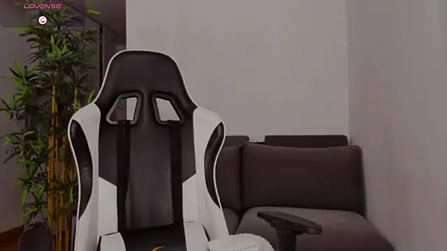 Jaylee Krys online show from October 15, 5:02 pm