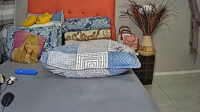 missboobsxx online show from February 21, 4:37 pm