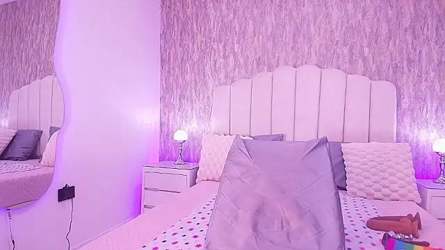 Snapshot of raven_lilith_ chatting on February 11, 3:11 am raven lilith online show from February 11, 3:11 am