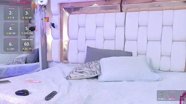 Snapshot of sexysistter chatting on October 17, 12:41 pm sexysistter online show from October 17, 12:41 pm