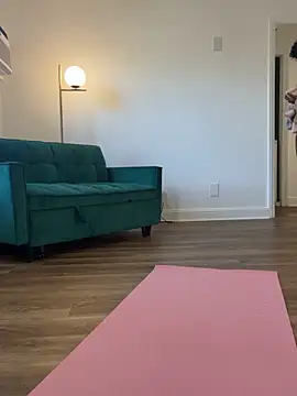 Snapshot of mochamimi chatting on October 23, 1:32 pm mochamimi online show from October 23, 1:32 pm