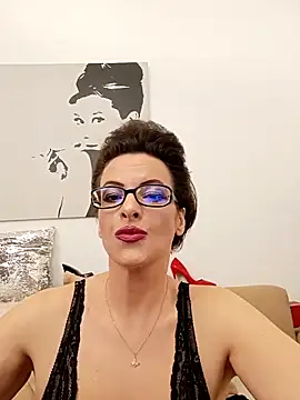 RebeccaNoble online show from March 5, 12:01 pm