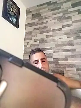 ADRIAN ADI40 online show from September 22, 12:51 pm