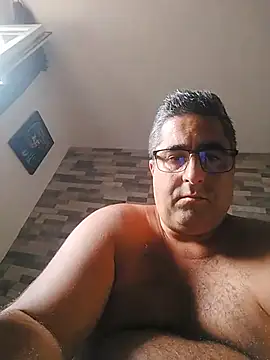 ADRIAN ADI40 online show from June 22, 12:46 pm