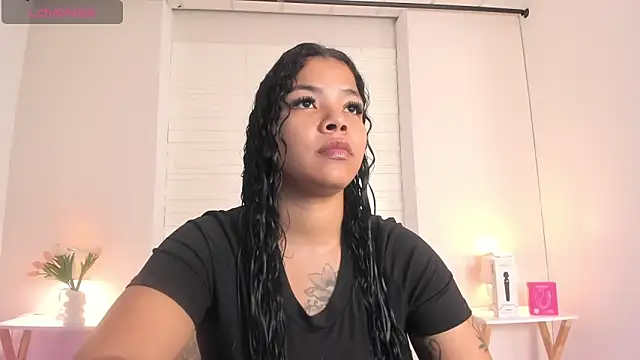 SophiaaStone online show from May 14, 12:12 pm